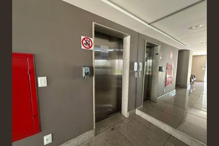 Casa à venda com 244m², 4 quartos e 3 vagas