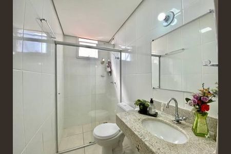 Casa à venda com 4 quartos, 97m² em Santa Rosa, Belo Horizonte