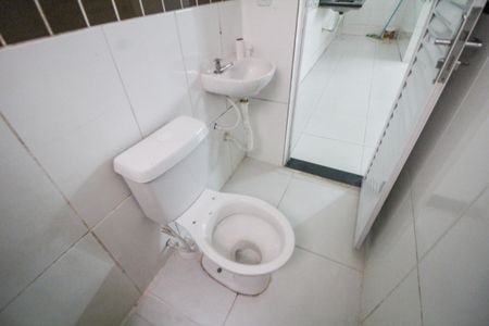 Studio para alugar com 30m², 1 quarto e sem vaga Studio para alugar com 30m², 1 quarto e sem vagaBanheiro