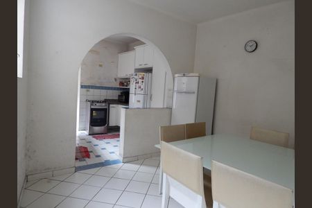 Casa à venda com 3 quartos, 189m² em Cambuci, São Paulo