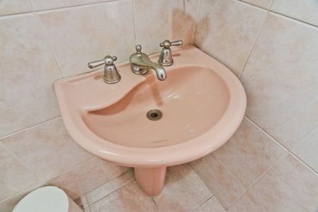 Casa à venda com 180m², 3 quartos e 3 vagasBanheiro 2