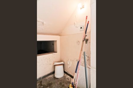 Casa à venda com 180m², 3 quartos e 3 vagasÁrea de Serviço