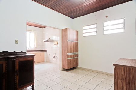 Casa à venda com 180m², 3 quartos e 3 vagasCopa