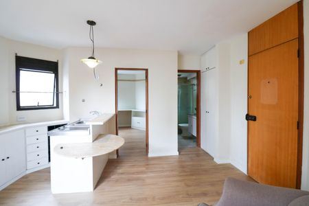Sala / Cozinha de apartamento para alugar com 1 quarto, 36m² em Brooklin Novo, São Paulo