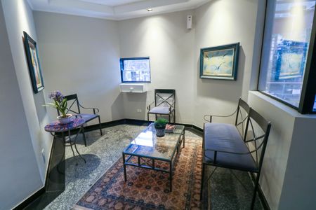 Apartamento para alugar com 36m², 1 quarto e sem vagaÁrea comum - Hall de visitas