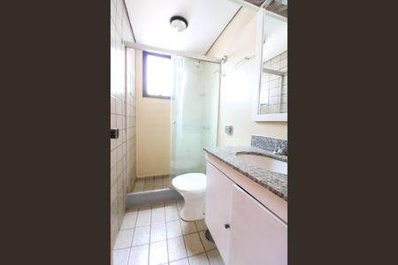 Banheiro de apartamento para alugar com 1 quarto, 36m² em Brooklin Novo, São Paulo