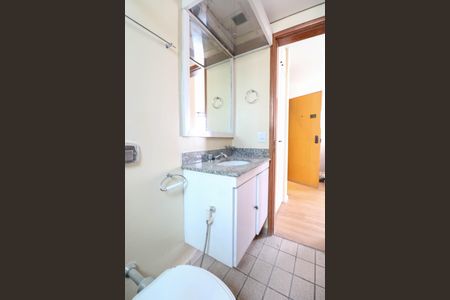 Banheiro de apartamento para alugar com 1 quarto, 36m² em Brooklin Novo, São Paulo