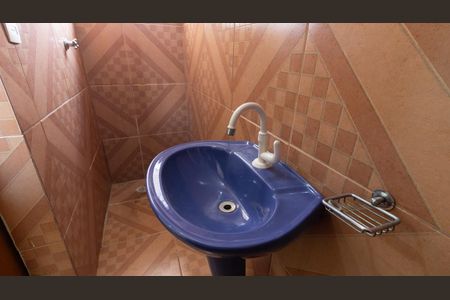 Casa para alugar com 50m², 1 quarto e sem vaga Casa para alugar com 50m², 1 quarto e sem vagaBanheiro