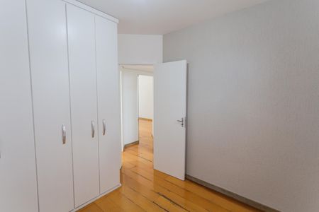 Quarto 2 de apartamento para alugar com 2 quartos, 60m² em Vila Bom Retiro, Belo Horizonte
