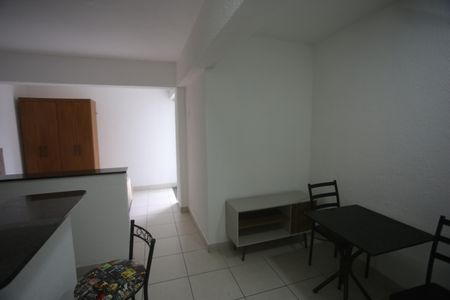 Sala de kitnet/studio para alugar com 1 quarto, 25m² em João Pinheiro, Belo Horizonte