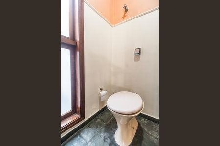 Casa de condomínio para alugar com 460m², 3 quartos e 4 vagas Casa de condomínio para alugar com 460m², 3 quartos e 4 vagasLavabo