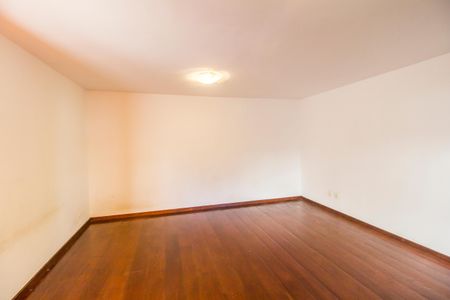 Casa de condomínio para alugar com 460m², 3 quartos e 4 vagas Casa de condomínio para alugar com 460m², 3 quartos e 4 vagasSuíte 1