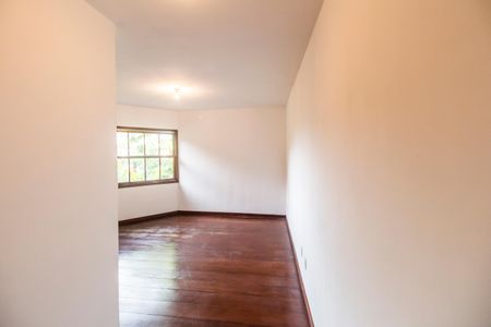 Casa de condomínio para alugar com 460m², 3 quartos e 4 vagas Casa de condomínio para alugar com 460m², 3 quartos e 4 vagasSuíte 3