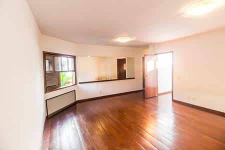 Casa de condomínio para alugar com 460m², 3 quartos e 4 vagas Casa de condomínio para alugar com 460m², 3 quartos e 4 vagasSuíte 1