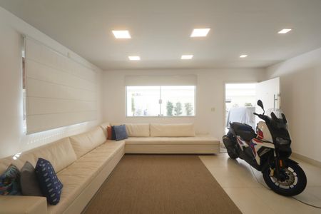 Casa para alugar com 314m², 4 quartos e 2 vagasSala