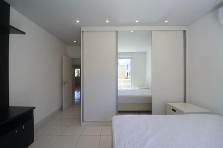 Casa para alugar com 314m², 4 quartos e 2 vagasSuíte 2