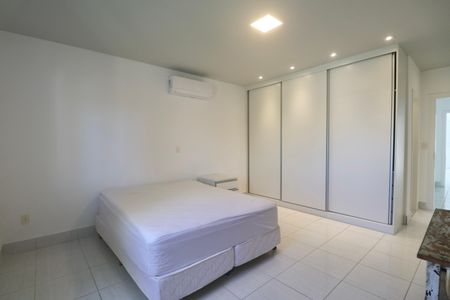 Casa para alugar com 314m², 4 quartos e 2 vagasSuíte 3
