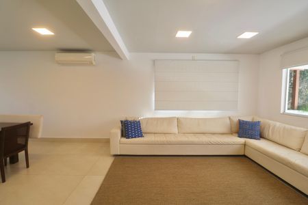 Casa para alugar com 314m², 4 quartos e 2 vagasSala