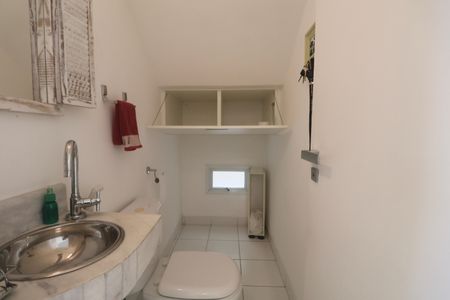 Casa para alugar com 314m², 4 quartos e 2 vagasLavabo