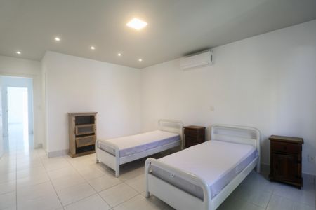 Casa para alugar com 314m², 4 quartos e 2 vagasSuíte 4