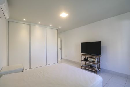 Casa para alugar com 314m², 4 quartos e 2 vagasSuíte 3