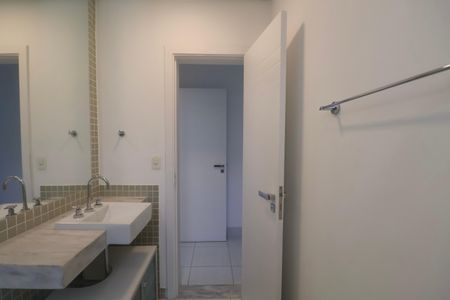 Casa para alugar com 314m², 4 quartos e 2 vagasBanheiro Suíte 3