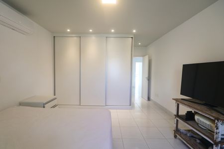 Casa para alugar com 314m², 4 quartos e 2 vagasSuíte 3