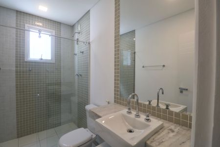 Casa para alugar com 314m², 4 quartos e 2 vagasBanheiro Suíte 3