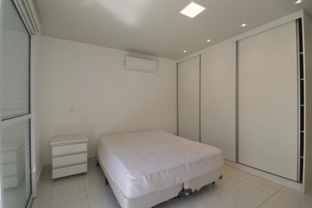 Casa para alugar com 314m², 4 quartos e 2 vagasSuíte 1