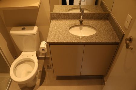 Apartamento para alugar com 74m², 3 quartos e 1 vagaBanheiro 2