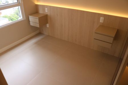 Suíte de apartamento para alugar com 2 quartos, 74m² em Barra Funda, São Paulo