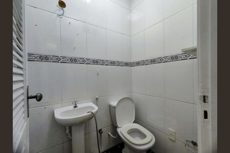 Casa de condomínio para alugar com 300m², 3 quartos e 2 vagasLavabo 2