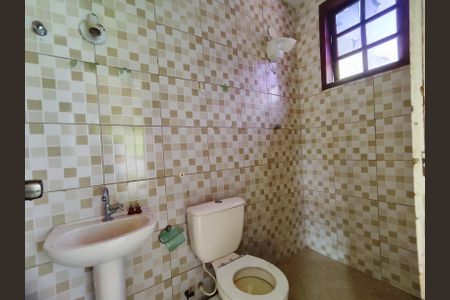 Casa de condomínio para alugar com 300m², 3 quartos e 2 vagasLavabo 1