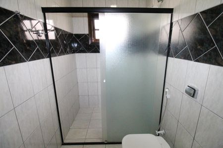 Casa de condomínio para alugar com 250m², 4 quartos e 4 vagasBanheiro