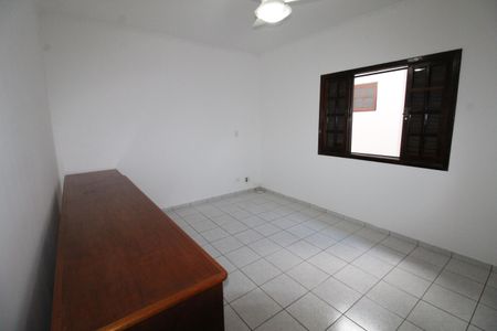 Casa de condomínio para alugar com 250m², 4 quartos e 4 vagasQuarto 3