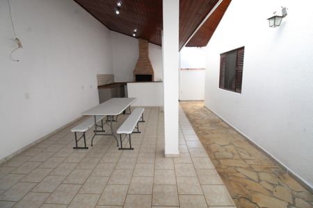 Casa de condomínio para alugar com 250m², 4 quartos e 4 vagasÁrea Externa