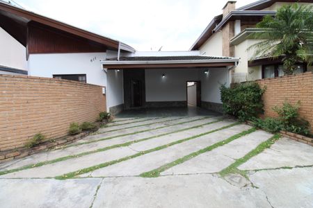 Casa de condomínio para alugar com 250m², 4 quartos e 4 vagasGaragem