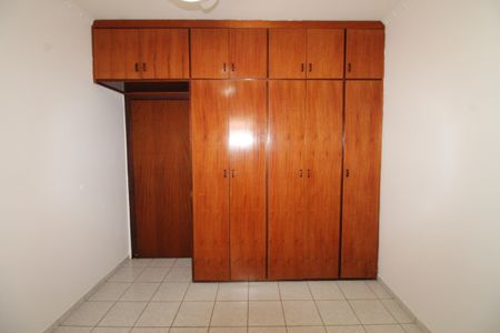 Casa de condomínio para alugar com 250m², 4 quartos e 4 vagasQuarto 1
