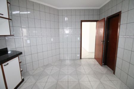 Casa de condomínio para alugar com 250m², 4 quartos e 4 vagasCozinha
