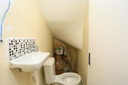 Casa à venda com 145m², 2 quartos e 1 vagaLavabo