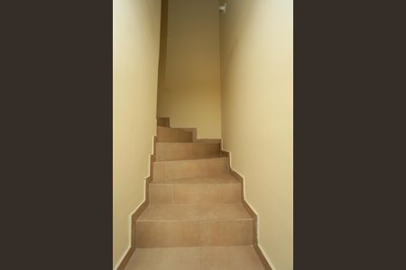 Casa à venda com 145m², 2 quartos e 1 vagaescada