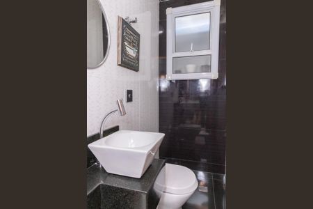 Casa para alugar com 71m², 2 quartos e sem vagaBanheiro