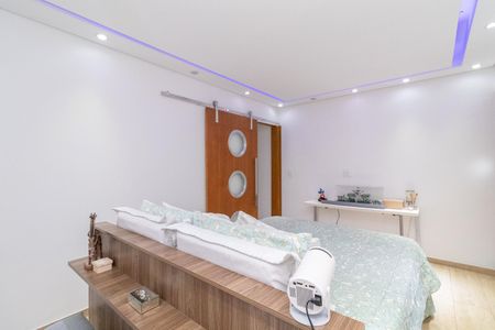 Casa para alugar com 71m², 2 quartos e sem vagaSuíte