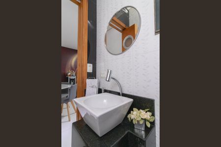 Casa para alugar com 71m², 2 quartos e sem vagaBanheiro