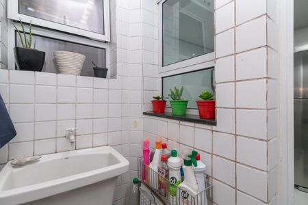 Casa para alugar com 71m², 2 quartos e sem vagaÁrea de Serviço