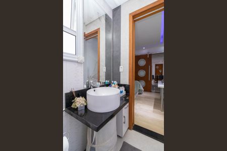 Casa para alugar com 71m², 2 quartos e sem vagaBanheiro da Suíte