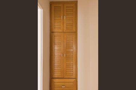 Armário de apartamento para alugar com 1 quarto, 47m² em Higienópolis, São Paulo