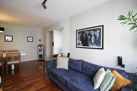 Sala de apartamento à venda com 3 quartos, 93m² em Vila Olímpia, São Paulo
