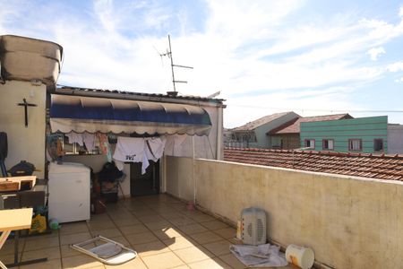 Casa à venda com 150m², 4 quartos e 2 vagasCasa 2 - Área de Serviço