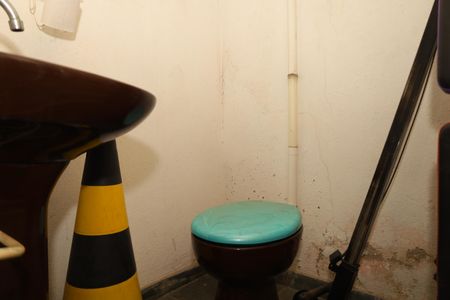 Casa à venda com 150m², 4 quartos e 2 vagasBanheiro 2